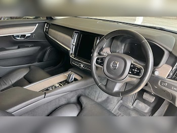 Used Volvo V90 2021 for sale - 78088054: Photo
