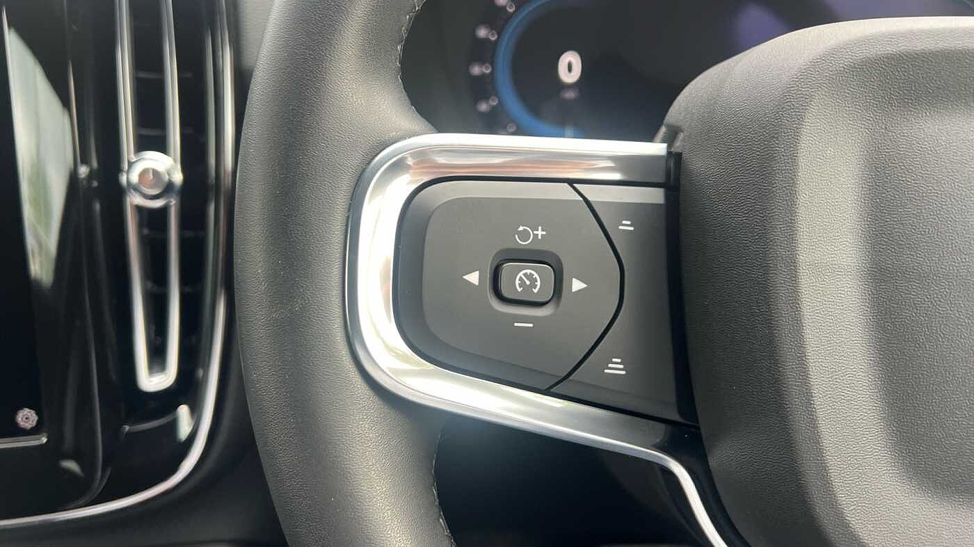 Used Volvo XC40 2024 for sale - 77427421: Photo 18