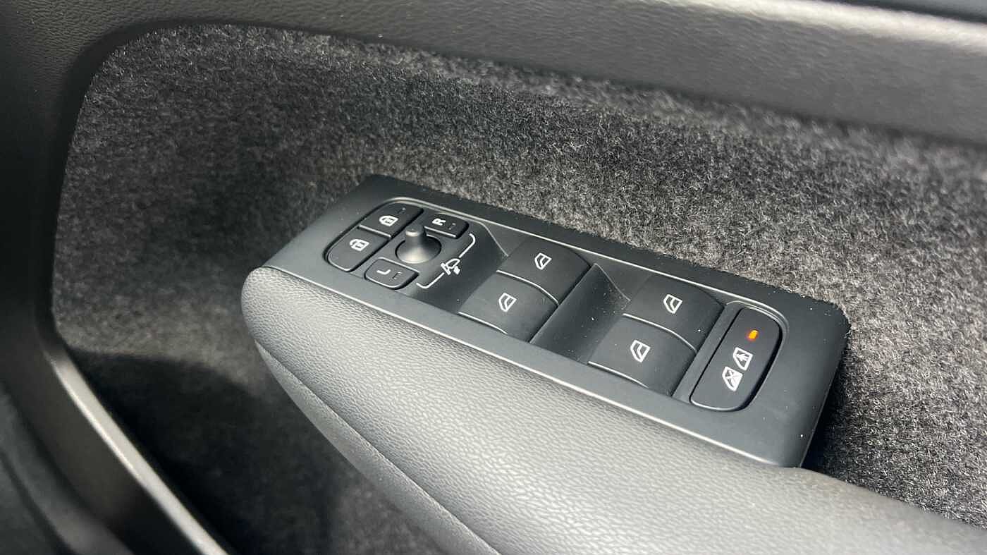 Used Volvo XC40 2024 for sale - 77427421: Photo 21