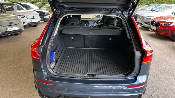 Used Volvo XC60 2025 for sale - 75104183: Photo 13