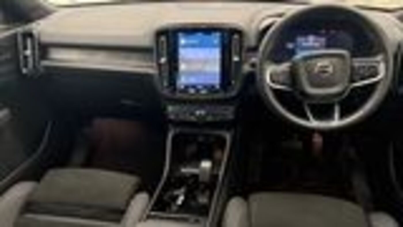 Used Volvo XC40 2023 for sale - 78036182: Photo 9