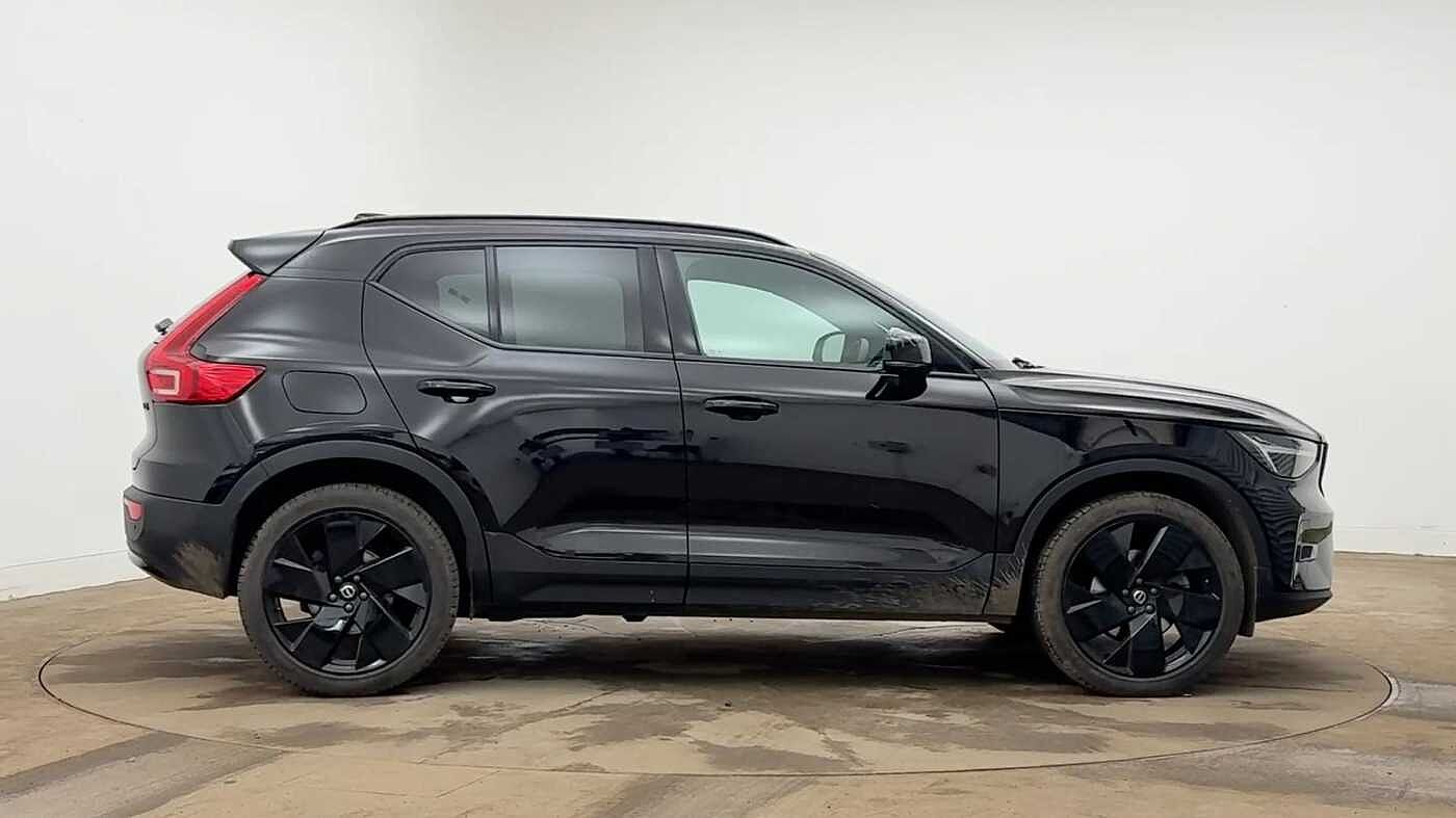 Used Volvo XC40 2025 for sale - 77755109: Photo 2