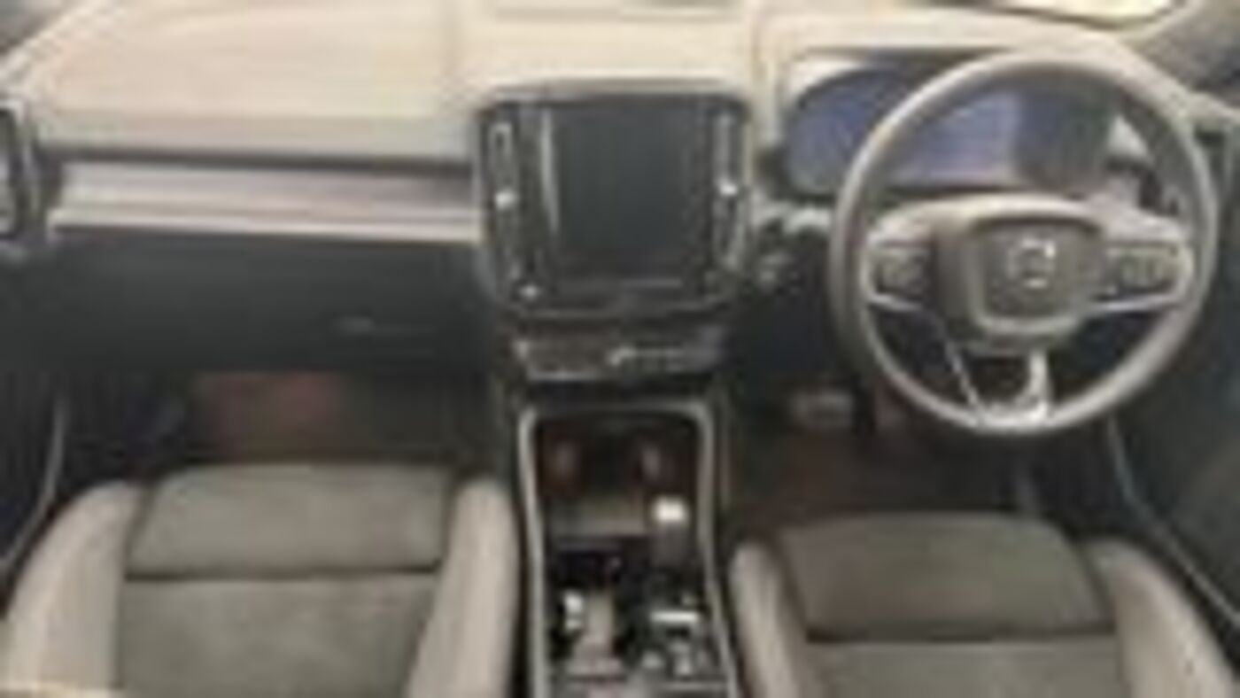 Used Volvo XC40 2025 for sale - 77755109: Photo 9