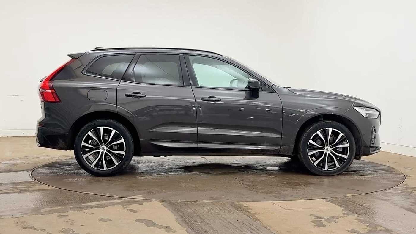 Used Volvo XC60 2023 for sale - 77525726: Photo 2