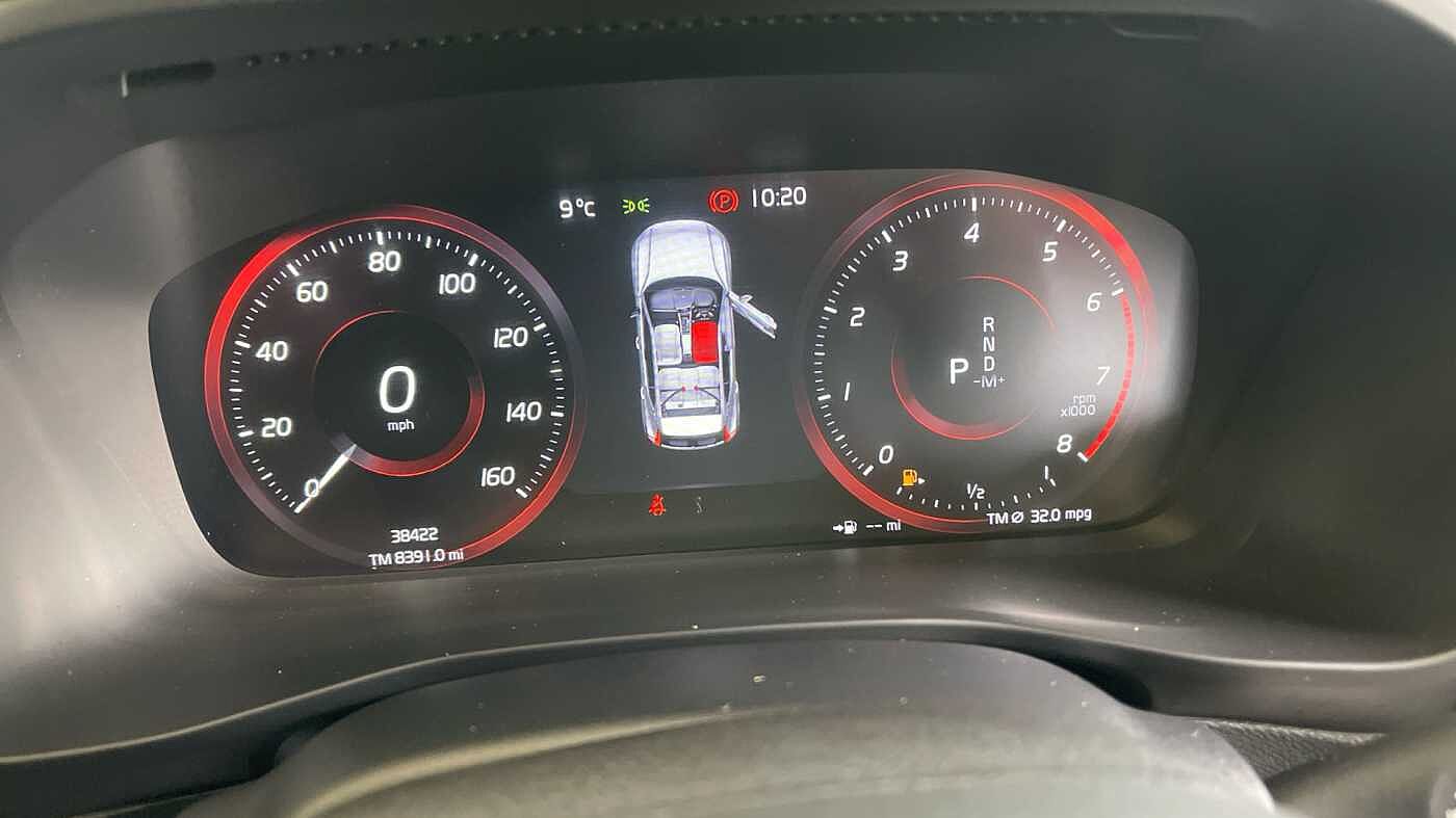 Used Volvo XC40 2021 for sale - 76327830: Photo 11