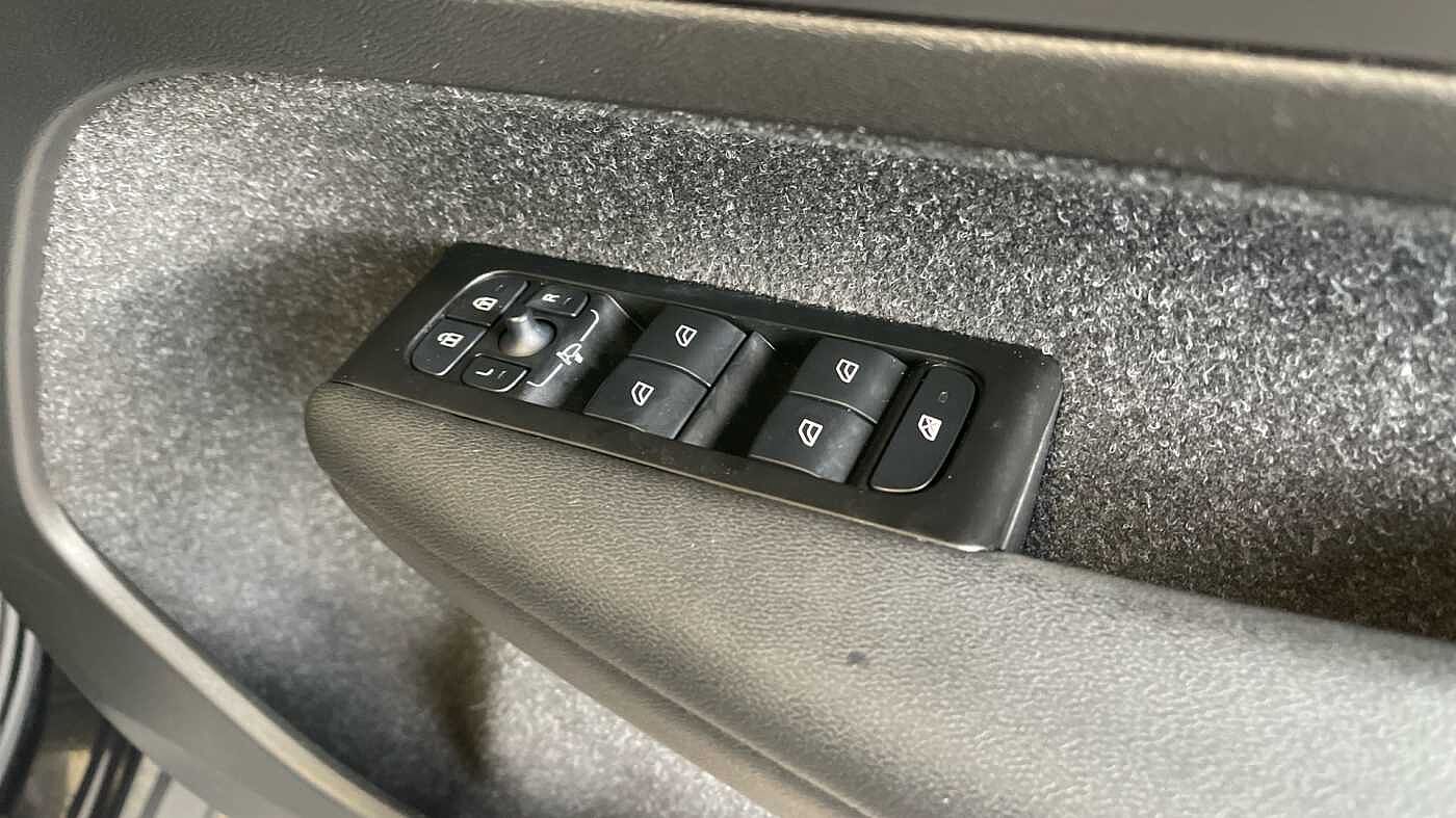 Used Volvo XC40 2021 for sale - 76327830: Photo 19