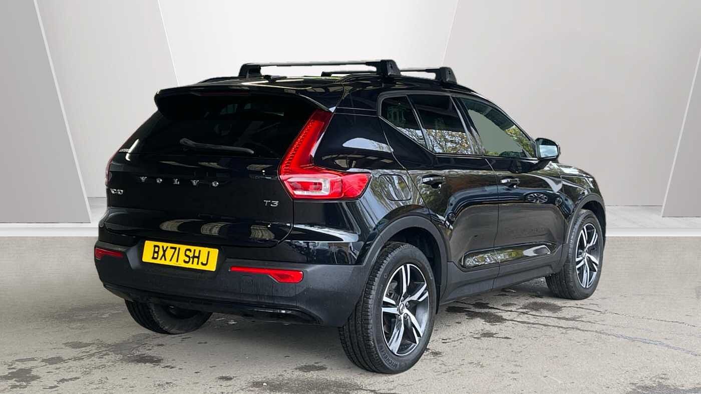 Used Volvo XC40 2021 for sale - 76327830: Photo 2
