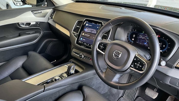 Used Volvo XC90 2023 for sale - 76315666: Photo 4