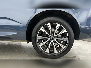 Used Volvo XC60 2023 for sale - 78879965: Photo