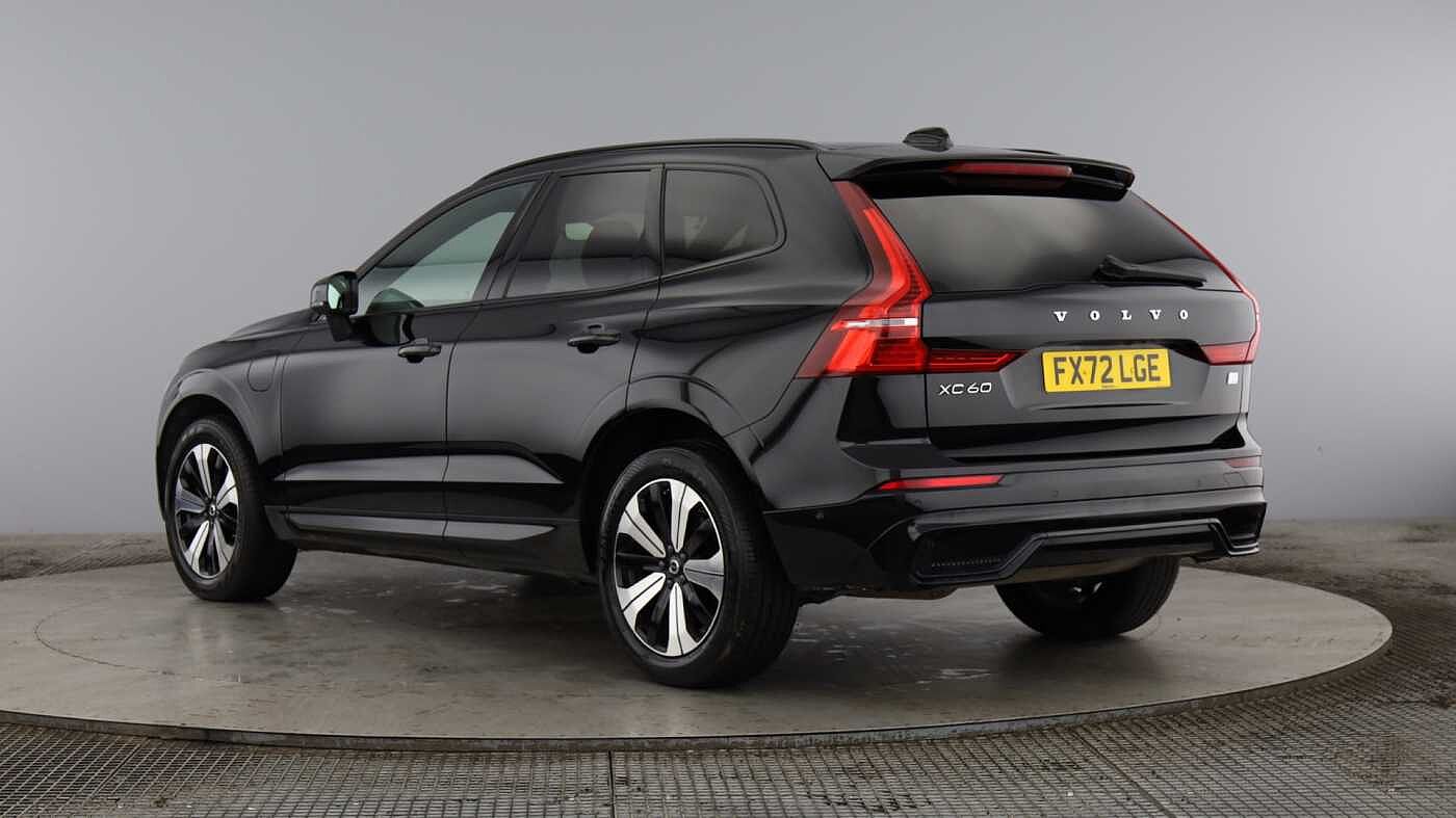 Used Volvo XC60 2023 for sale - 77959371: Photo 2