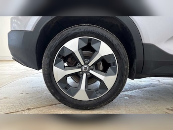 Used Volvo XC40 2025 for sale - 78879995: Photo