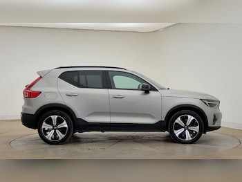 Used Volvo XC40 2023 for sale - 79389521: Photo