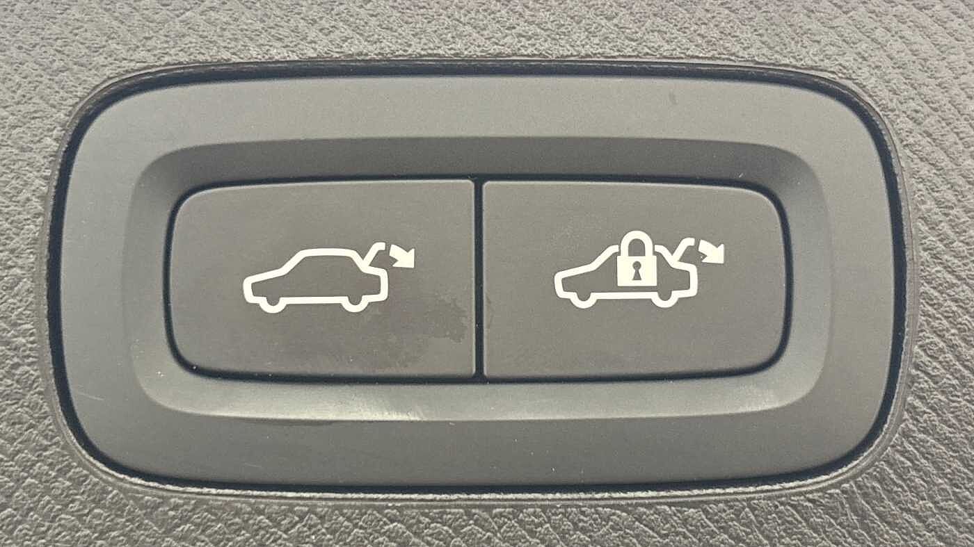 Used Volvo XC90 2025 for sale - 76670994: Photo 19