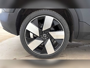 Used Volvo XC40 2023 for sale - 79350268: Photo
