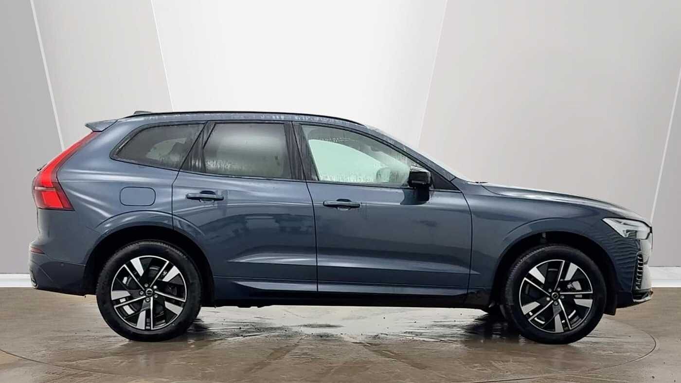 Used Volvo XC60 2025 for sale - 77575962: Photo 2