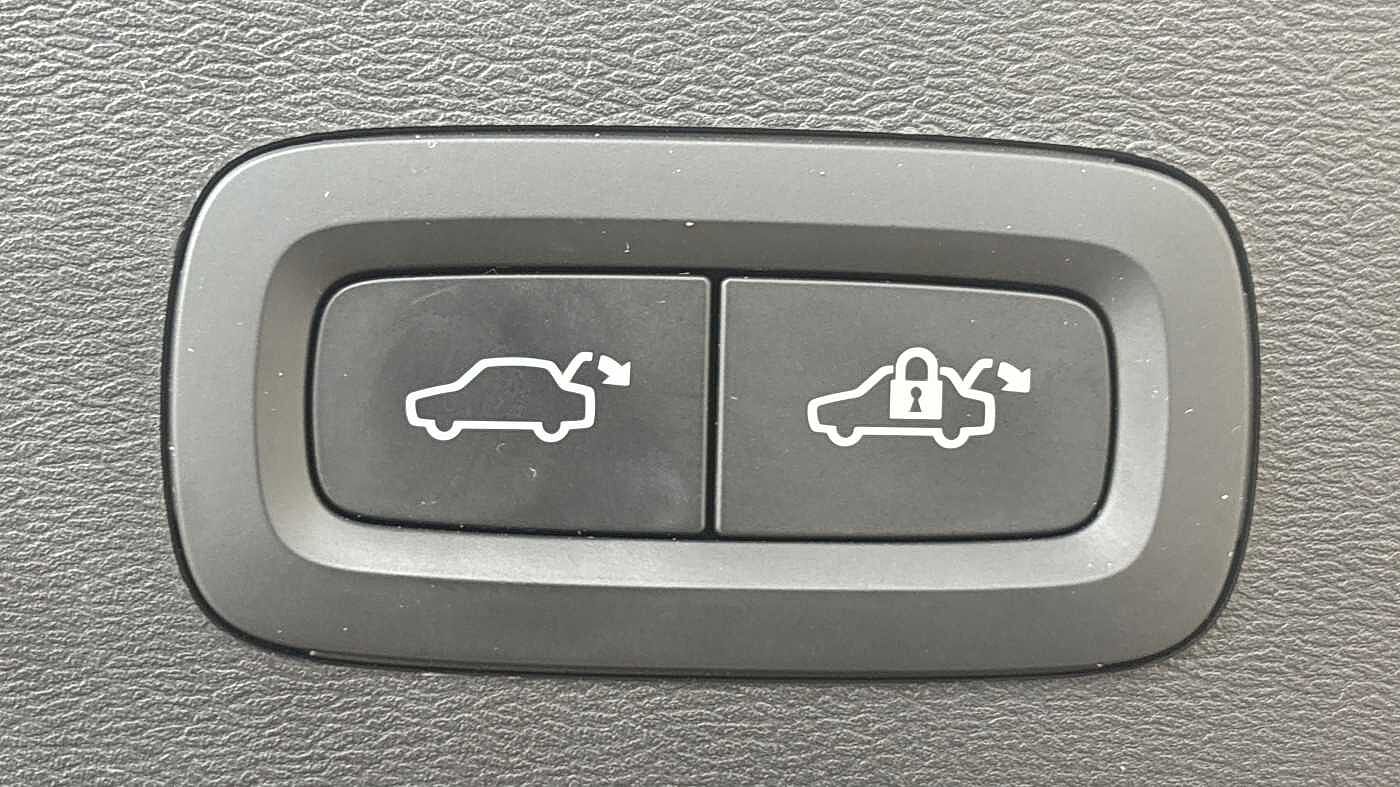 Used Volvo XC40 2022 for sale - 76474530: Photo 17