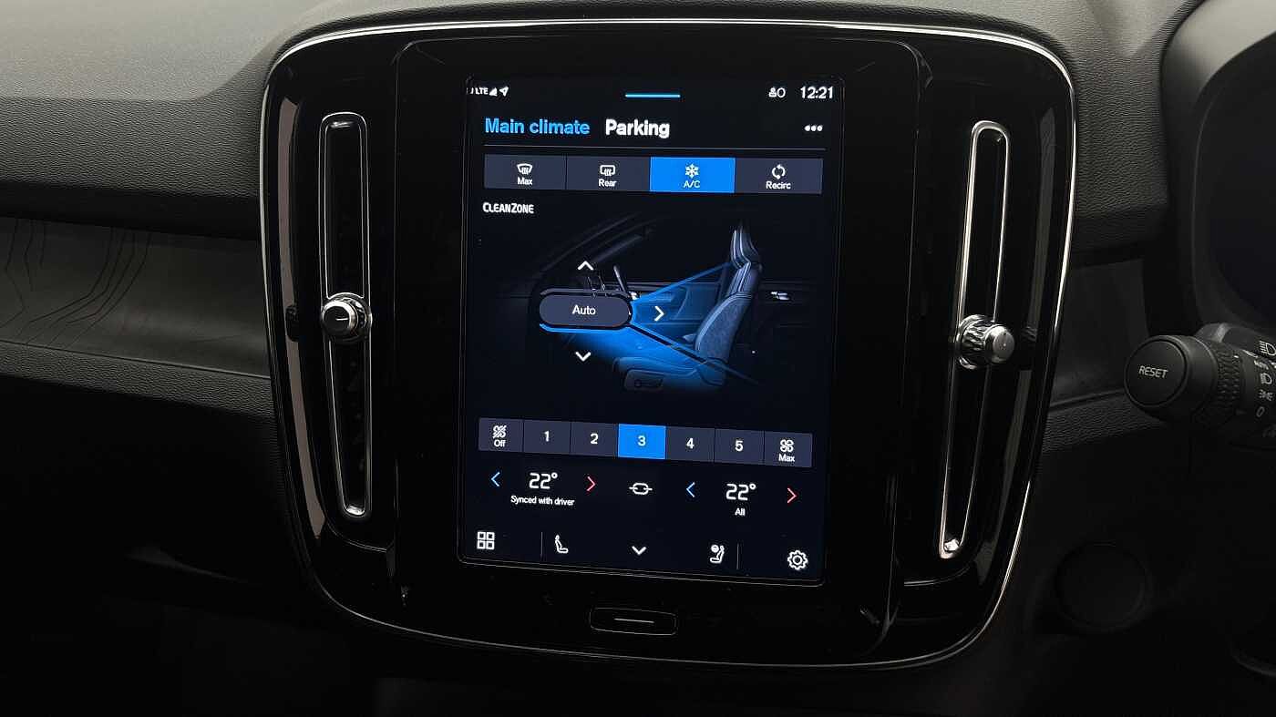 Used Volvo XC40 2022 for sale - 76474530: Photo 37