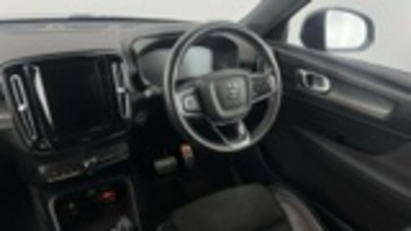 Used Volvo XC40 2021 for sale - 76216690: Photo 8