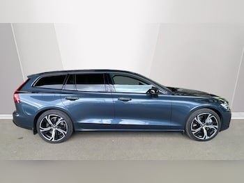 Used Volvo V60 2025 for sale - 75128423: Photo