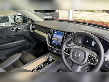 Used Volvo XC60 2024 for sale - 74229197: Photo