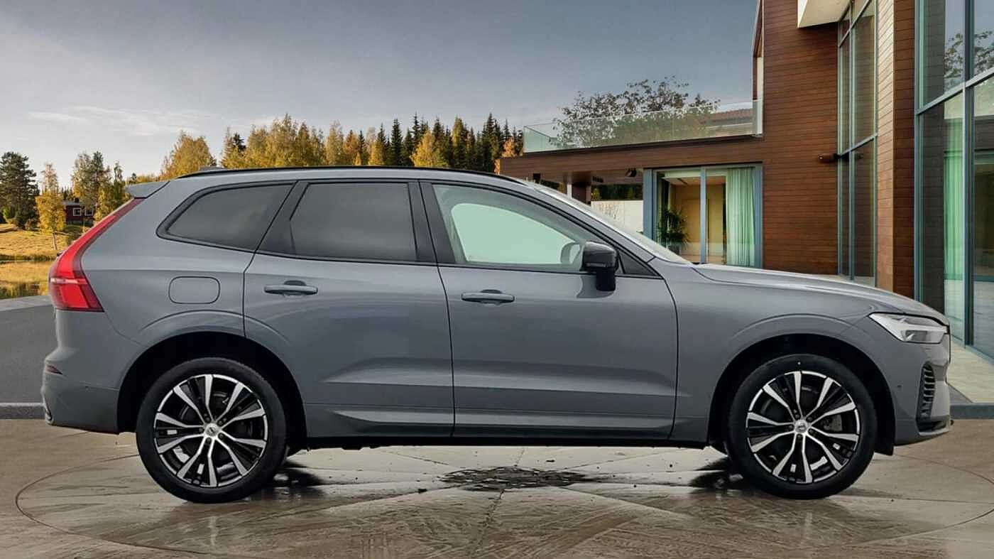 Used Volvo XC60 2023 for sale - 77470413: Photo 2