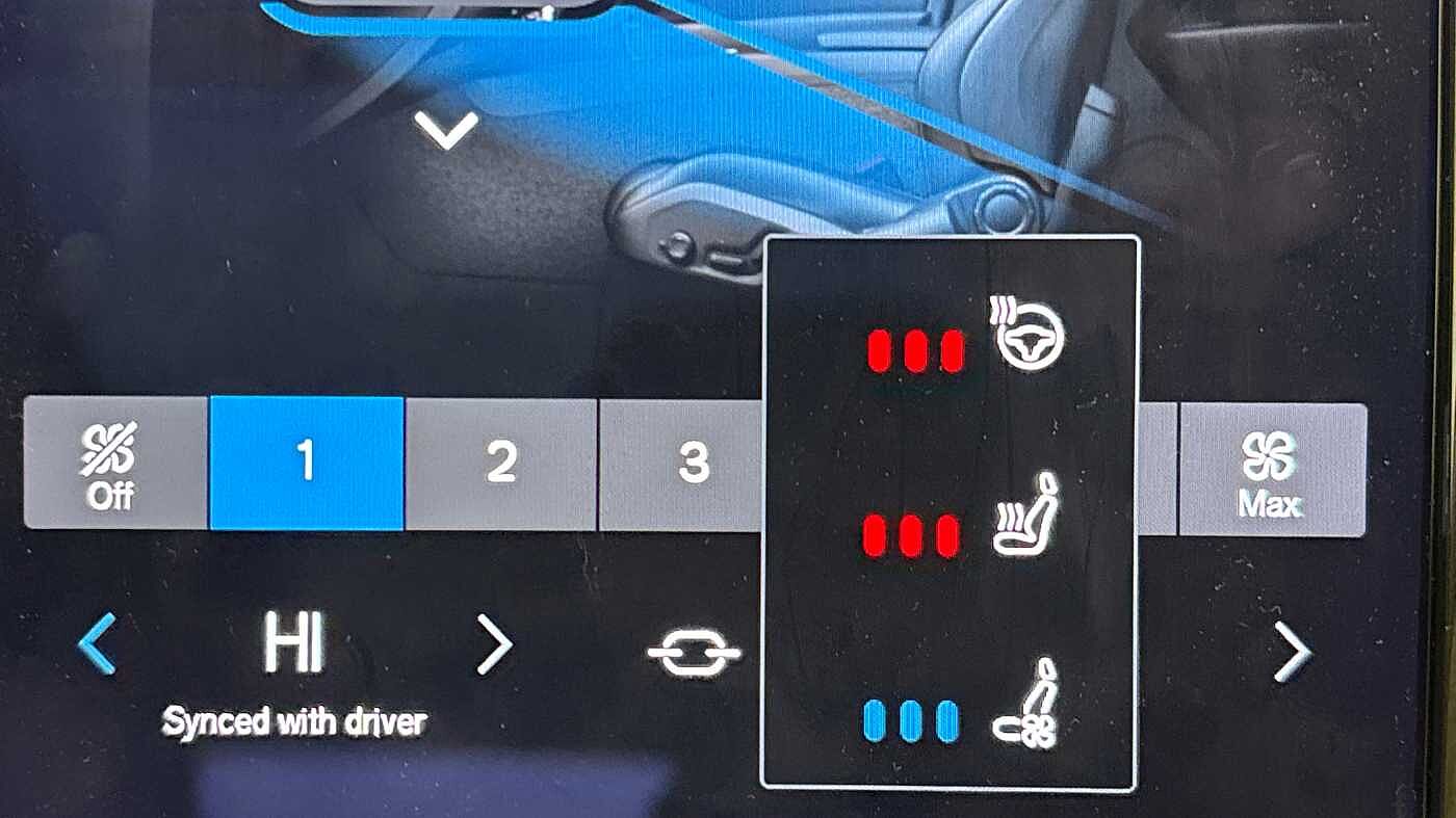 Used Volvo XC60 2023 for sale - 77470413: Photo 40