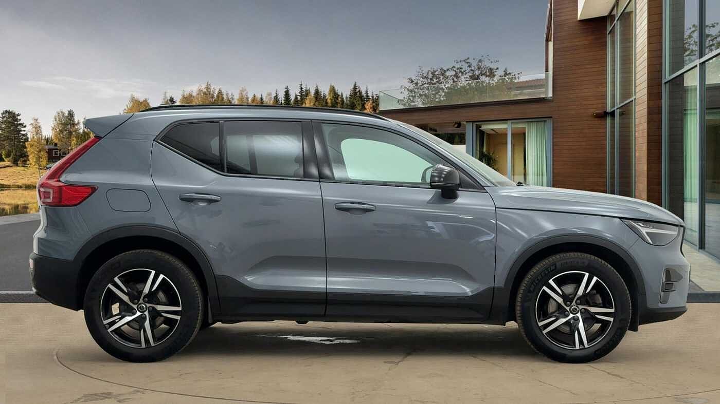 Used Volvo XC40 2022 for sale - 77218206: Photo 2