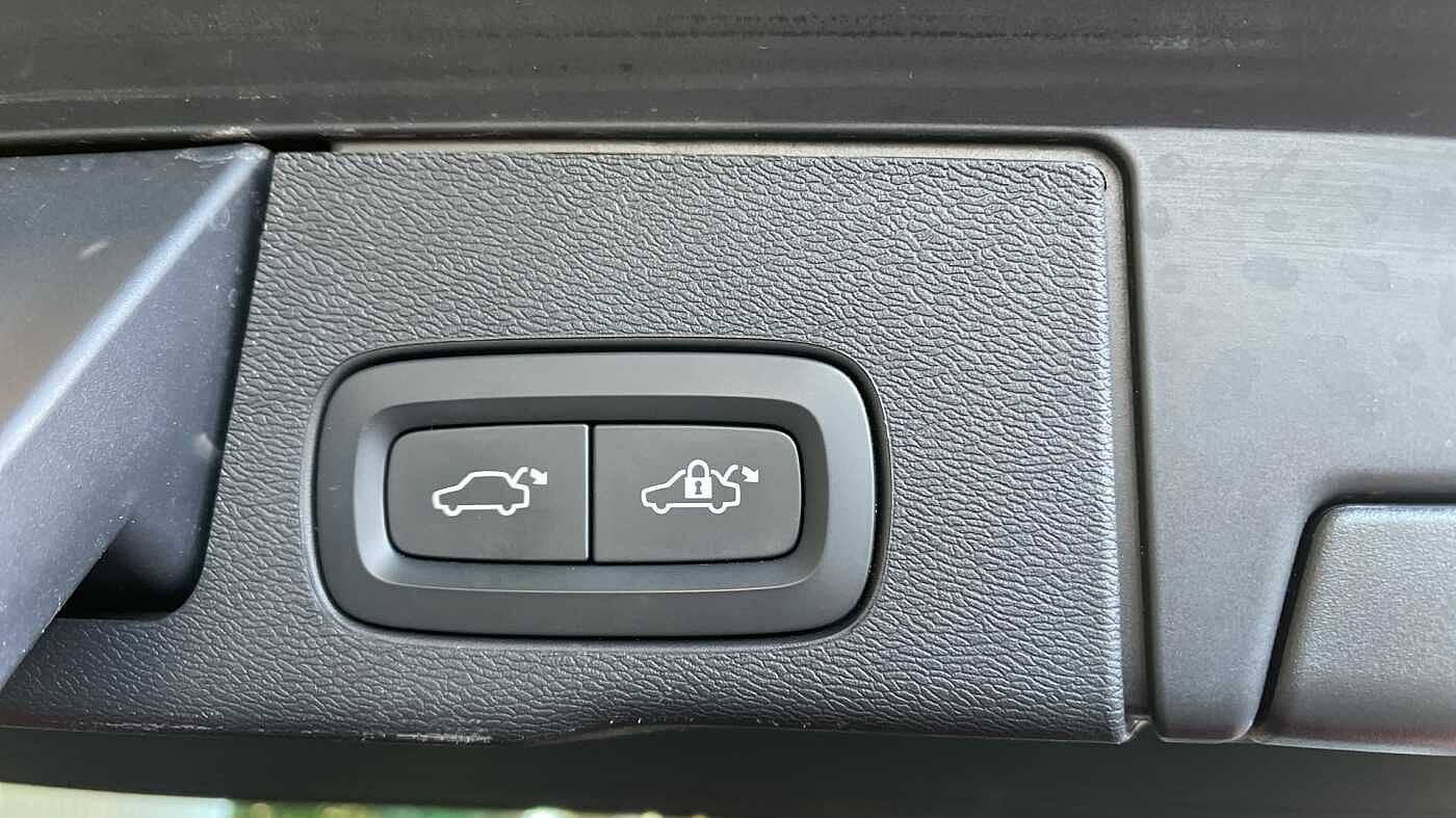 Used Volvo XC60 2023 for sale - 77124445: Photo 31