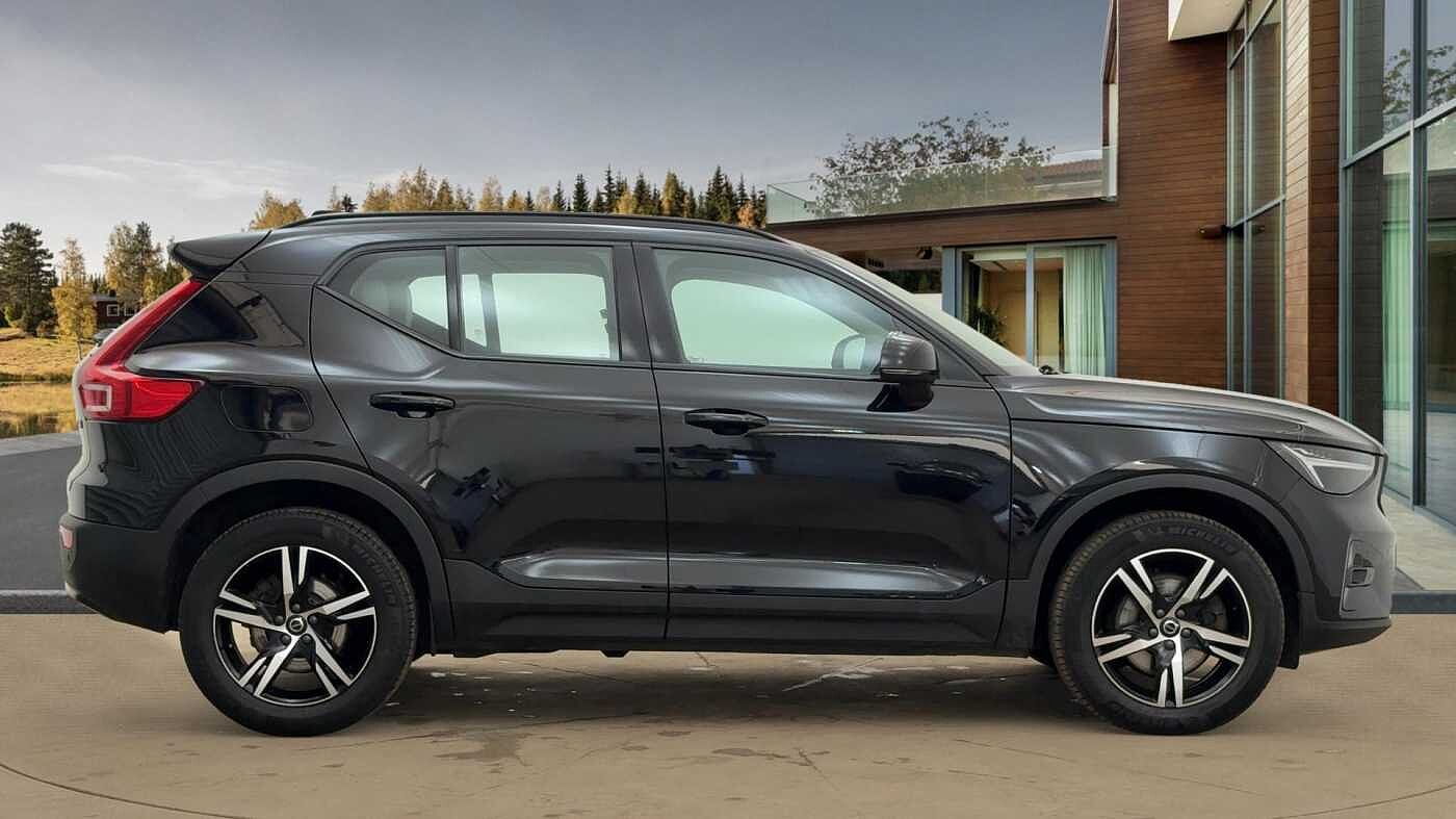 Used Volvo XC40 2022 for sale - 76474531: Photo 2