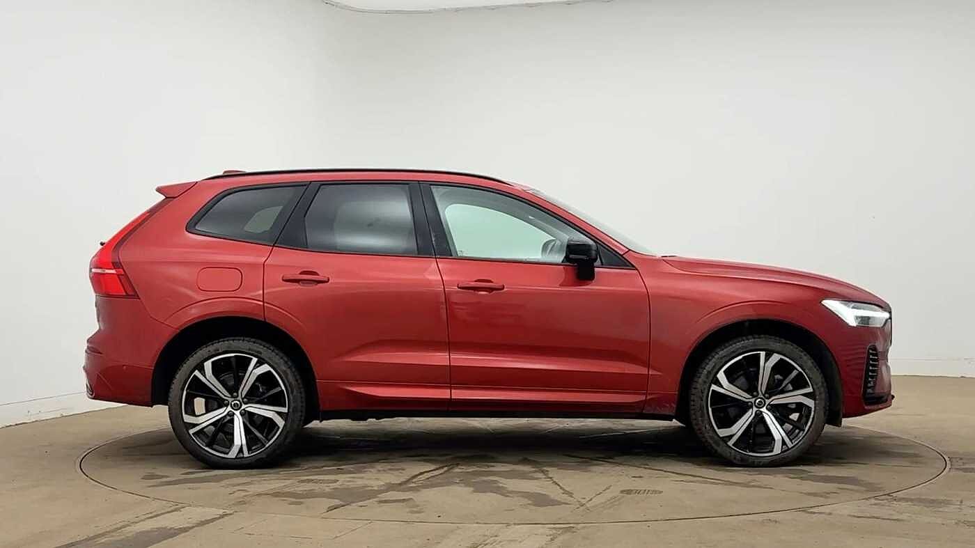 Used Volvo XC60 2023 for sale - 77725086: Photo 2