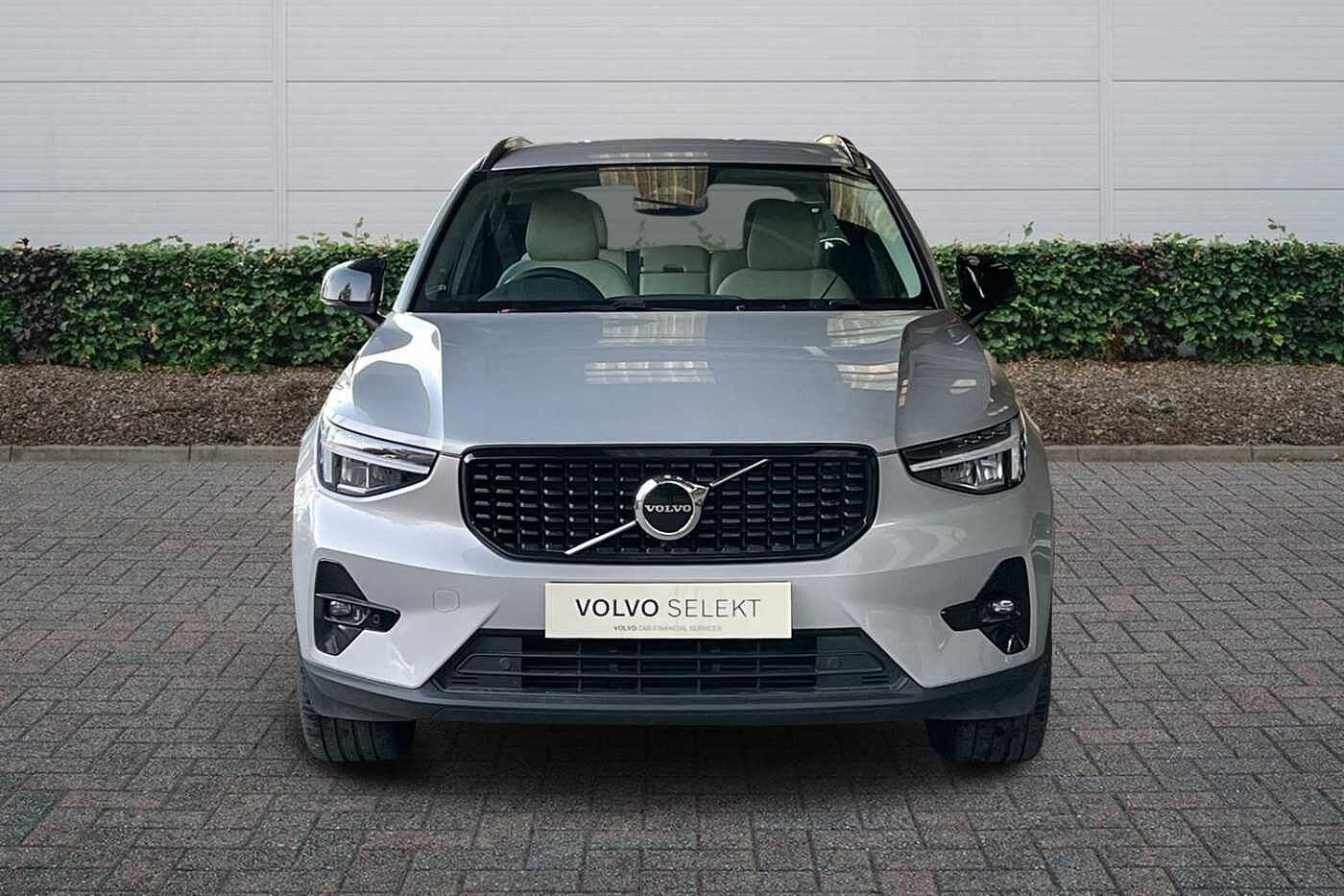Used Volvo XC40 2022 for sale - 76800701: Photo 3