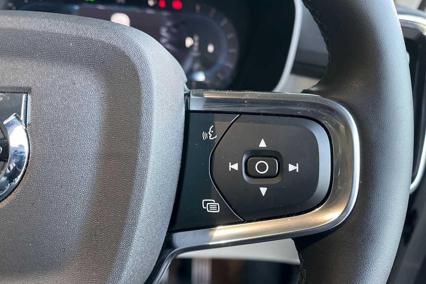 Used Volvo XC40 2022 for sale - 76800701: Photo 30