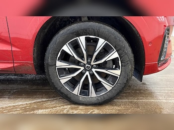 Used Volvo XC60 2023 for sale - 77755058: Photo