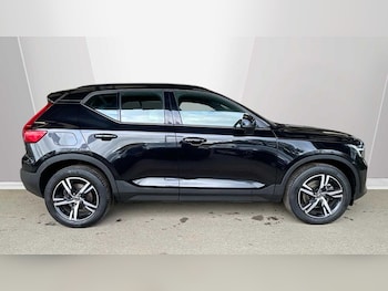 Used Volvo XC40 2023 for sale - 77959324: Photo