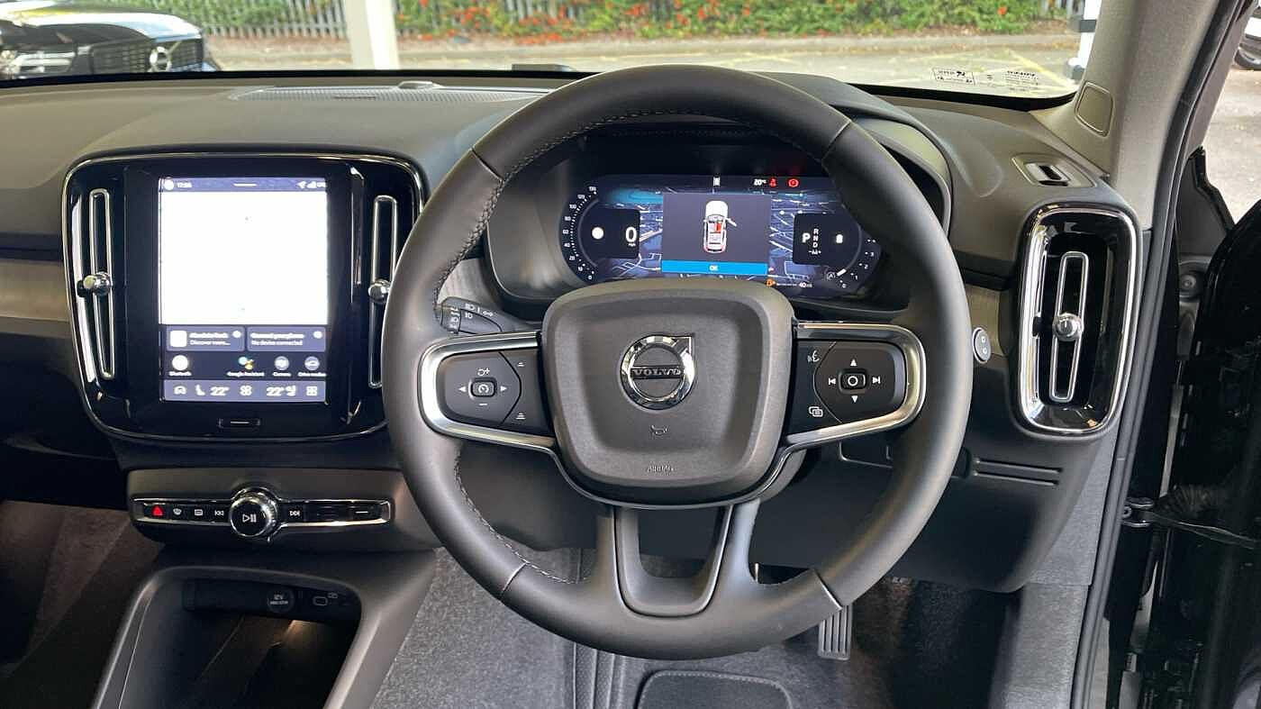 Used Volvo XC40 2025 for sale - 76139644: Photo 10