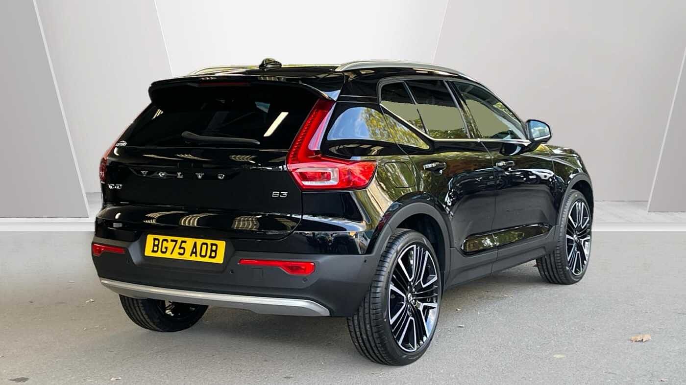 Used Volvo XC40 2025 for sale - 76139644: Photo 2