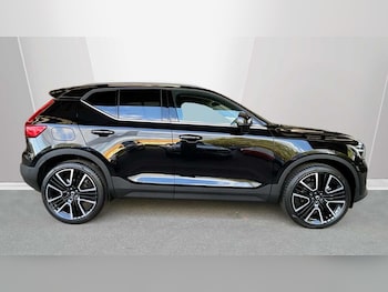 Used Volvo XC40 2025 for sale - 76139644: Photo 3