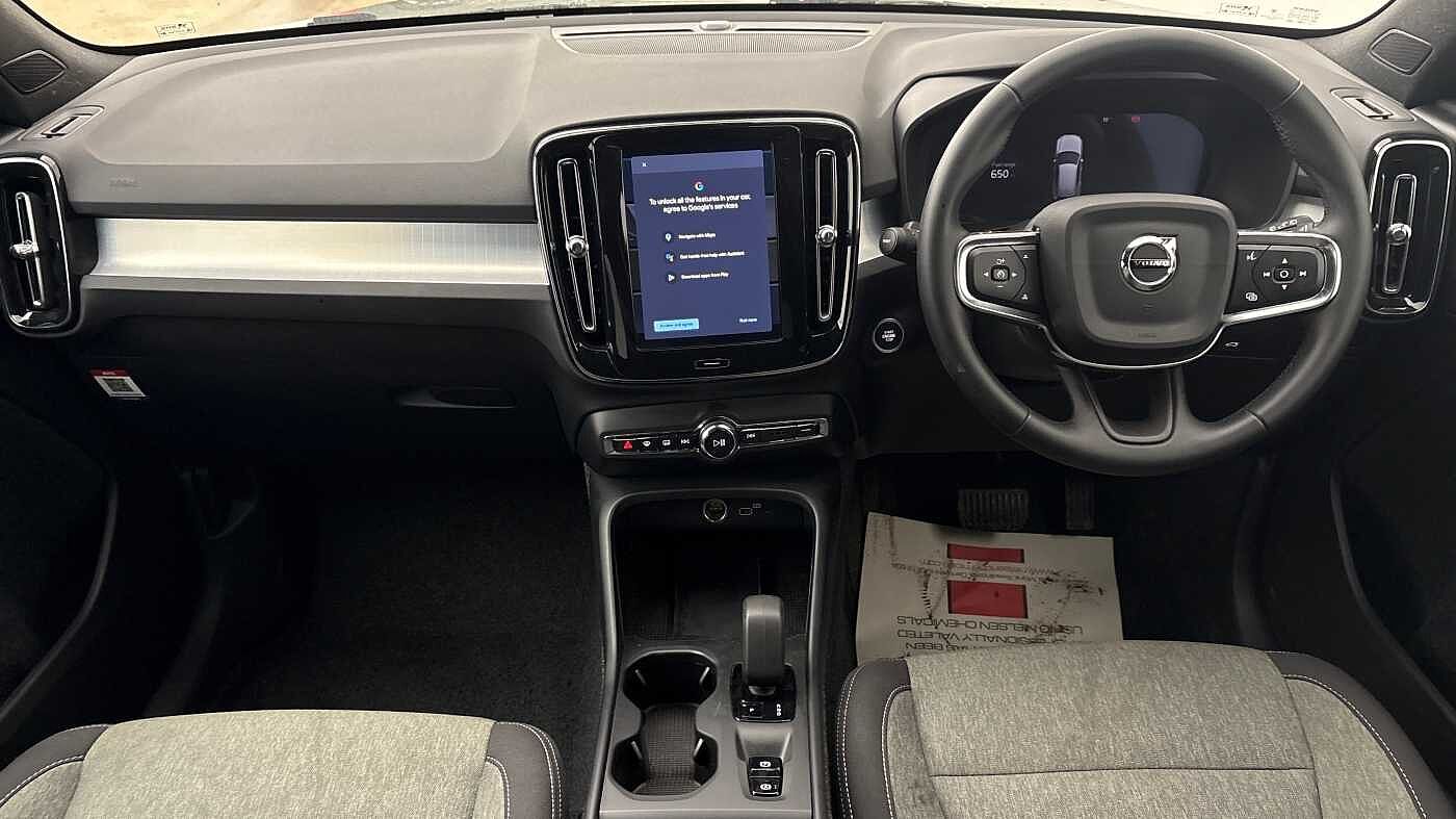 Used Volvo XC40 2025 for sale - 77157531: Photo 10