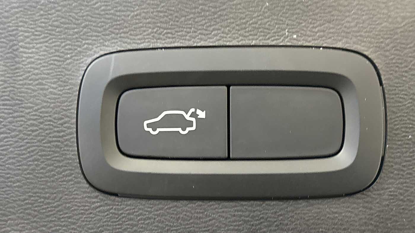 Used Volvo XC40 2025 for sale - 77157531: Photo 18