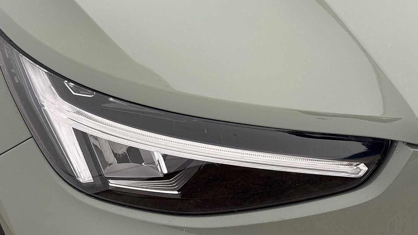 Used Volvo XC40 2025 for sale - 77157531: Photo 21