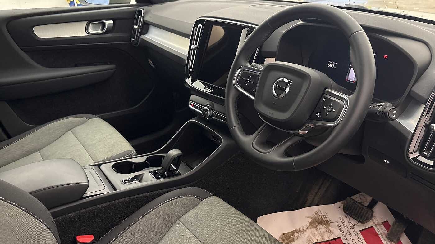 Used Volvo XC40 2025 for sale - 77157531: Photo 27