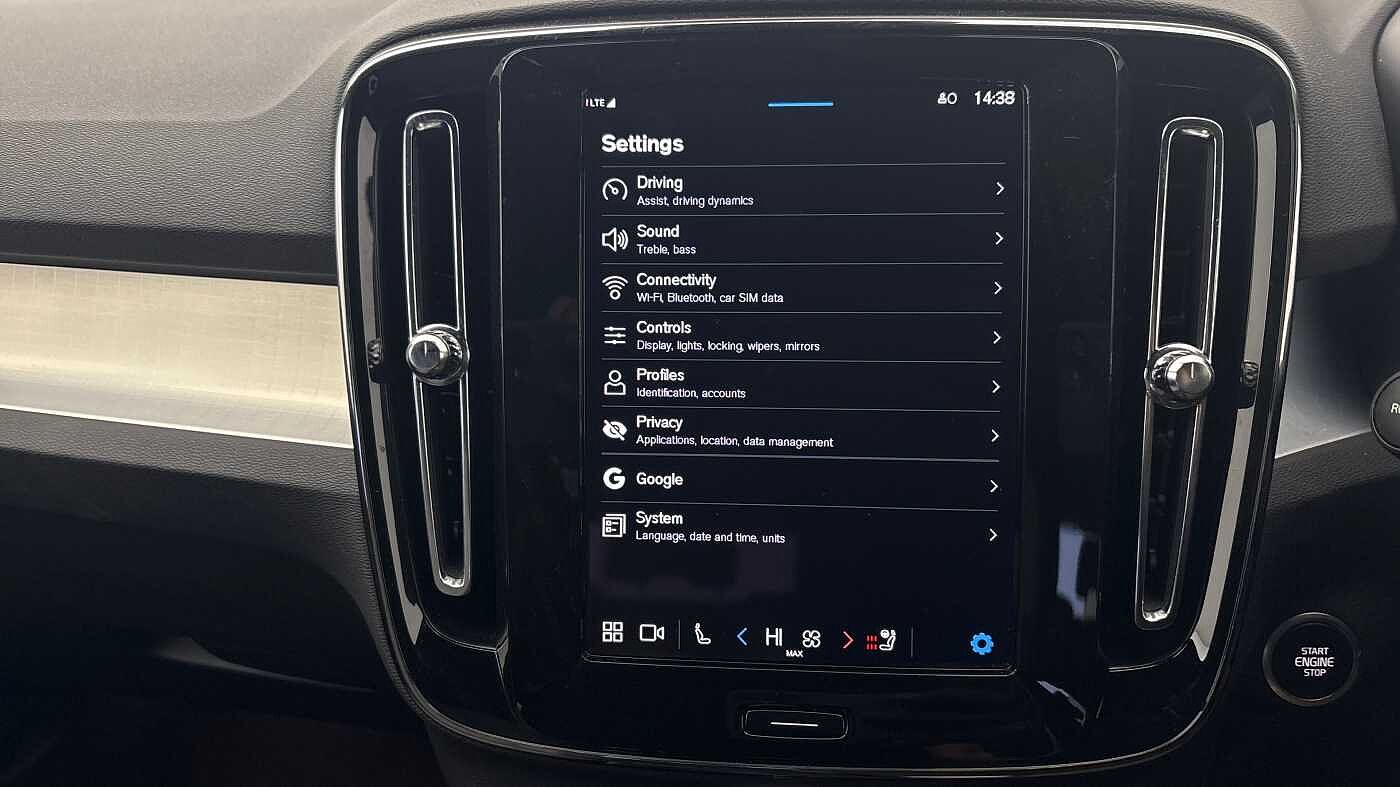 Used Volvo XC40 2025 for sale - 77157531: Photo 33