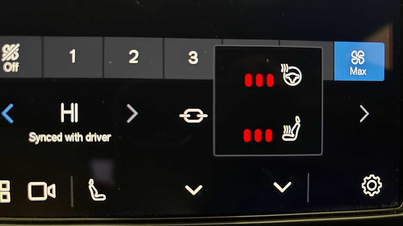 Used Volvo XC40 2025 for sale - 77157531: Photo 39