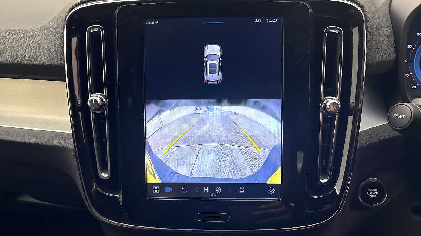 Used Volvo XC40 2025 for sale - 77157531: Photo 40