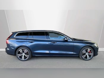Used Volvo V60 2019 for sale - 78088024: Photo