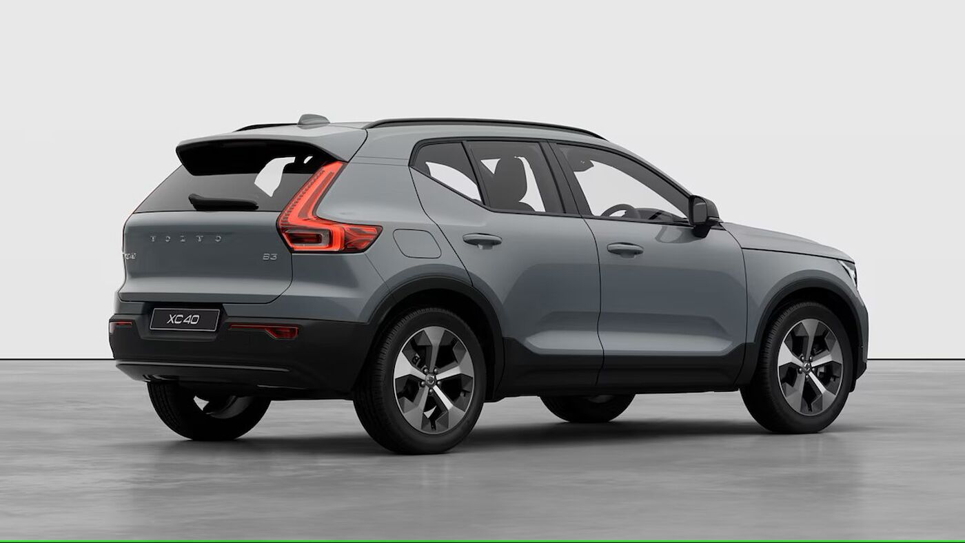 Used Volvo XC40 2025 for sale - 76800723: Photo 2