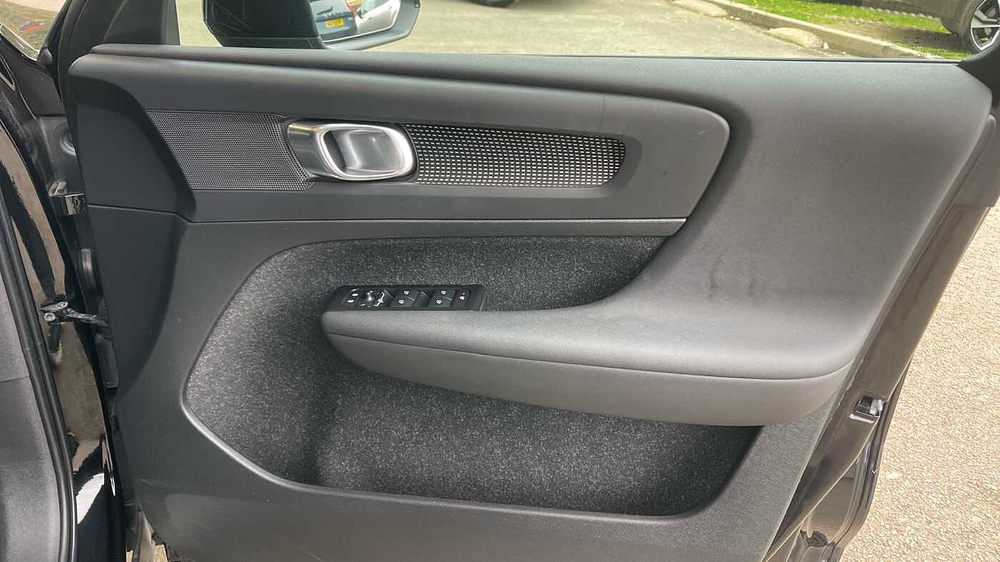 Used Volvo XC40 2021 for sale - 76228858: Photo 22