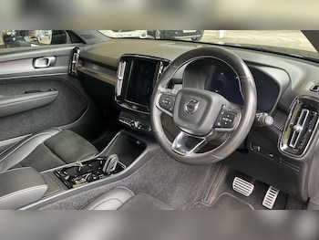 Used Volvo XC40 2021 for sale - 76228858: Photo