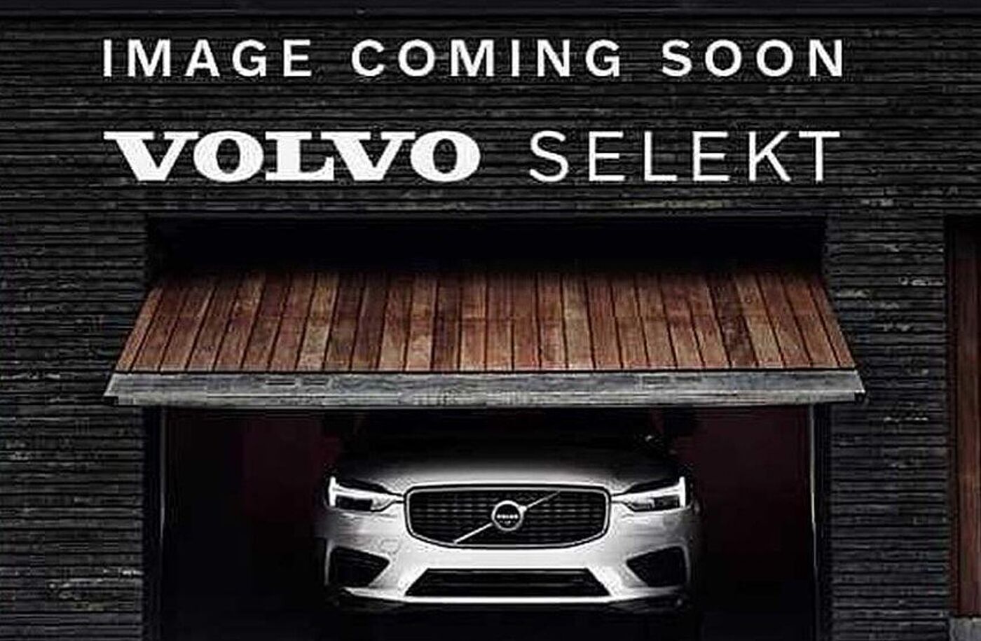 Used Volvo XC40 2025 for sale - 76261215: Photo 1
