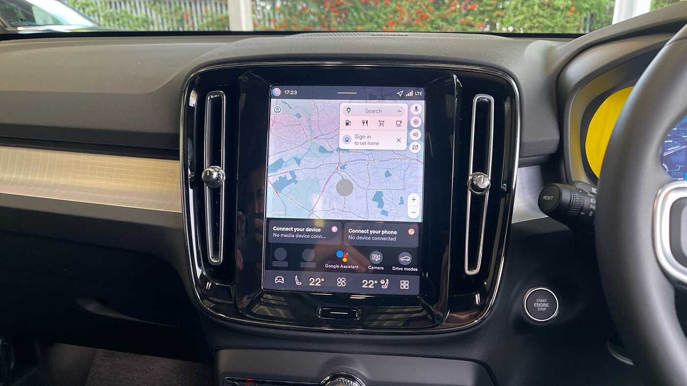 Used Volvo XC40 2025 for sale - 76261215: Photo 10